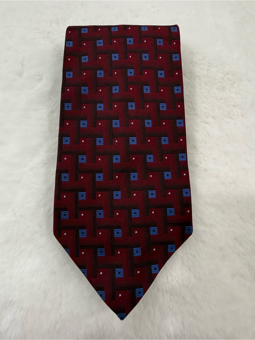 FOGGIA 100% silk Men's Burgundy Geometric Pattern Silk Tie